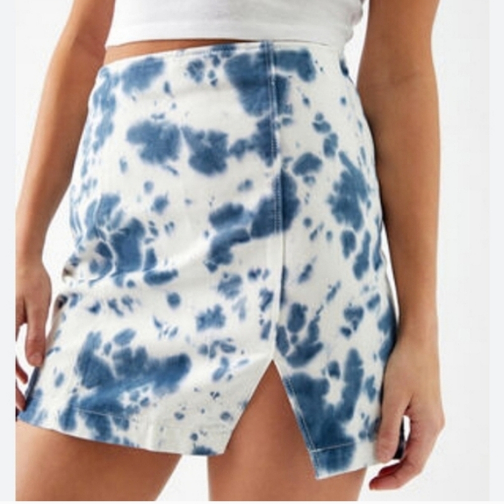 PacSun Paint Tie Dye Panel Mini Skirt Blue White Denim Sz XS NWT - Picture 2 of 12